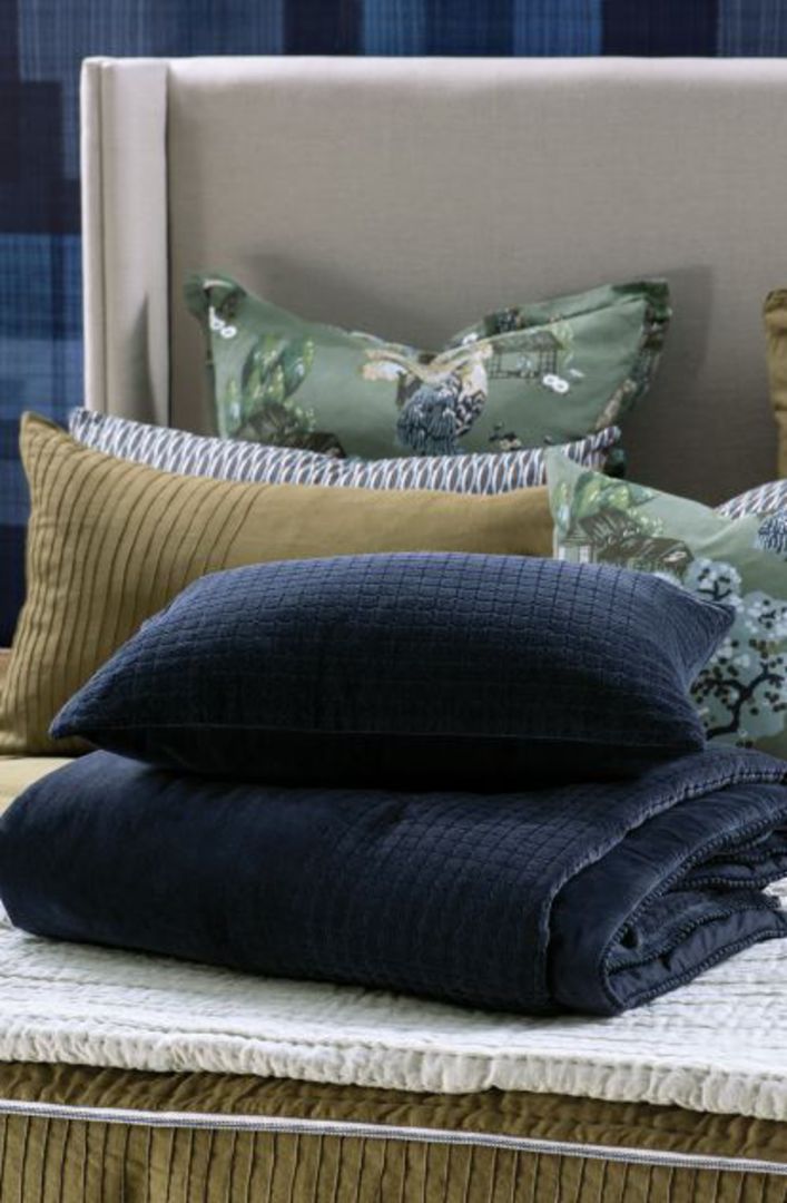 Bianca Lorenne - Petalo Comforter - Cushion - Indigo image 0